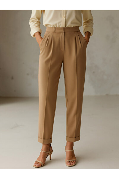Sassafras By Styli Beige Cross Pocket Turn-Up Hem Straight Pants