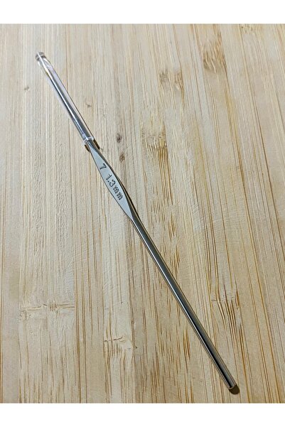 Tulip Metal Lace Sewing and Knitting Crochet Hook No;7