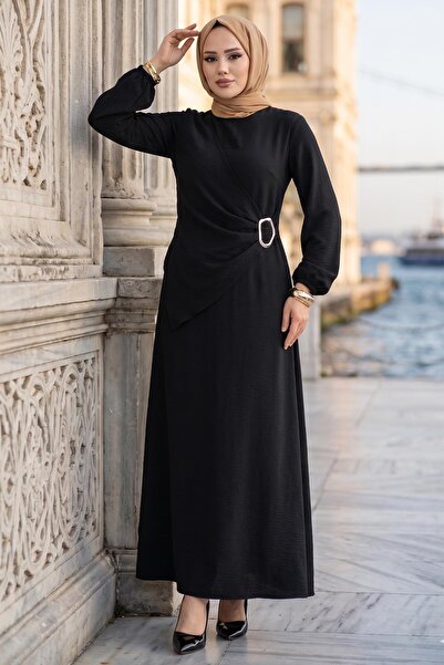 hafsamina Yandan Tokalı Ayrobin Elbise Siyah HM2914