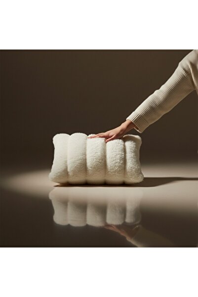 Framgan Snowfluff Premium Plush Throw Pillow