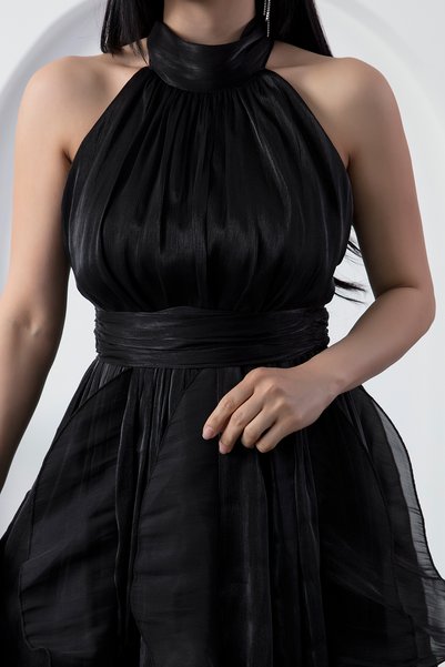 PULLIMM Rochie din satin cu volane și decolteu halter ELİ6073