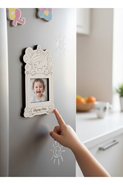 FOTO SHOP Kişiye Özel Unicorn Fotoğraflı Ahşap Magnet – İsim Yazılı Bebek & Ç...