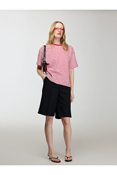 LC Waikiki Nevavm Women's Oversize T-Shirt with Oval Collar and Stripes