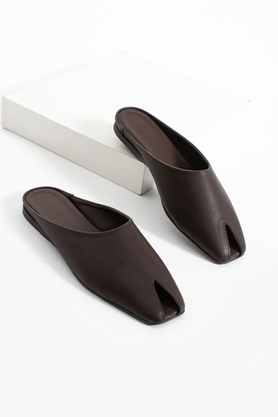 diclepolat Women's Brown Flat Sole Slippers Square Toe Open Front Asymmetrica...
