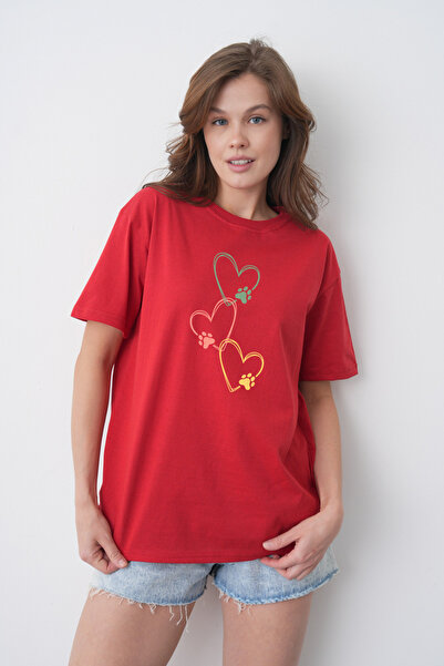 TREND EMMODA Tricou casual roșu cu imprimeu inimă și labe, cu lanț triplu, cu...