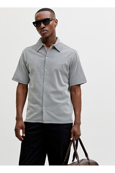 Jack & Jones Lacivert Erkek Normal Fit Çizgili Gömlek JPRBLANOAH SS SHIRT STY...