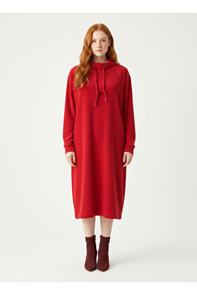 Neden Tekstil Women's Oversize Velvet Red Dress