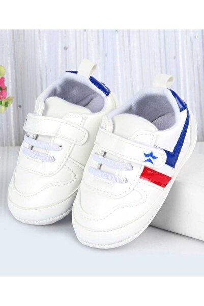 Cute Walk by Babyhug حذاء قصير برباط فيلكرو مع خطوط - أبيض