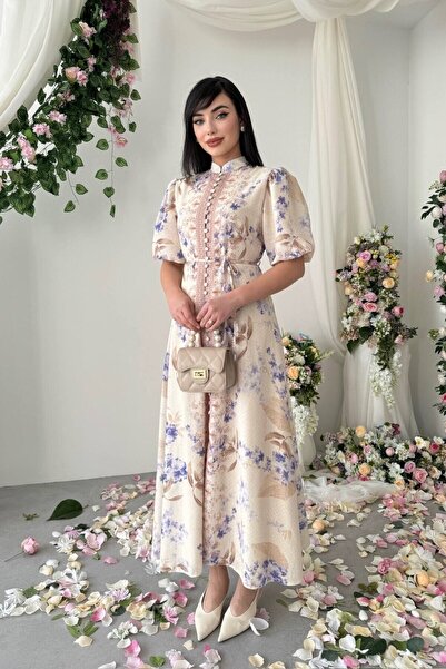 Caddebostan Moda فستان بطول متوسط بياقة هايم وتفاصيل حزام ونقشة زهور وأزرار