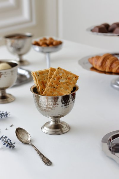SİNEM YAMAN HOME Set of 4 Silver Metal Footed Presentation Bowls / Forged Pattern Silver Footed Serving Dishes