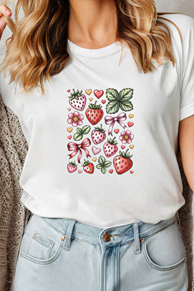 Sarah's Boutique Women's T-shirt – 100% cotton – Berry Hearts