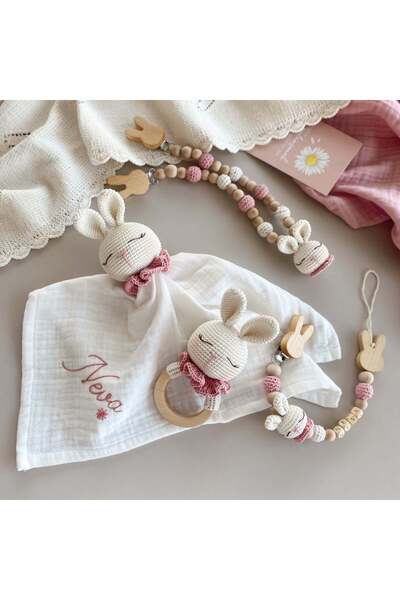 MezDizayn Amigurumi İsimli Tavşan 4 Parça Bebek Seti Pembe