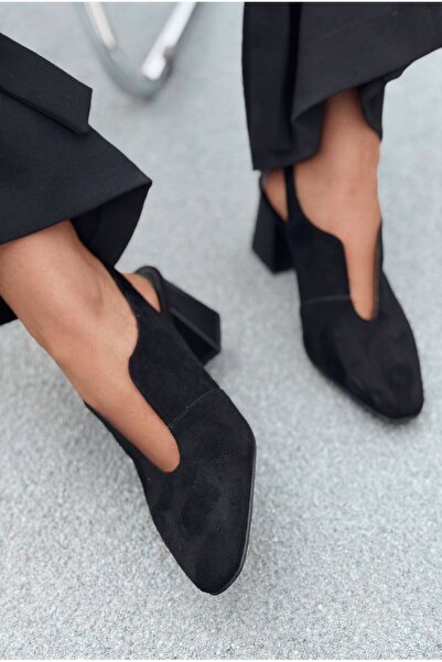 I Love Shoes حذاء بيلورا نسائي بكعب عالٍ من الجلد السويدي الأسود