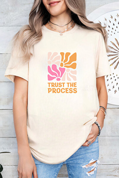 Sarah's Boutique Women's T-shirt – 100% cotton – Trust Process