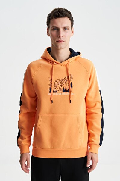 Arma Men's Orange Regular Fit Kangaroo Pocket Hooded Sweatshirt K 28254627701