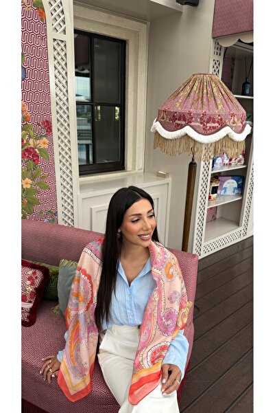Heloria studio Pink Paisley
