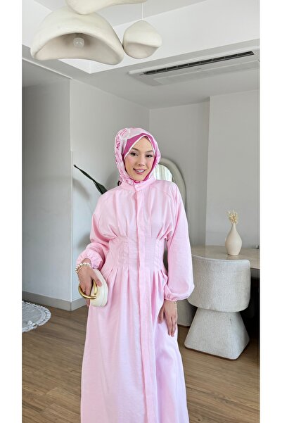 NİLNUR MODA فستان نسائي من ديفني للموسم الجديد بتفاصيل مطوية وتصميم أنيق للصيف