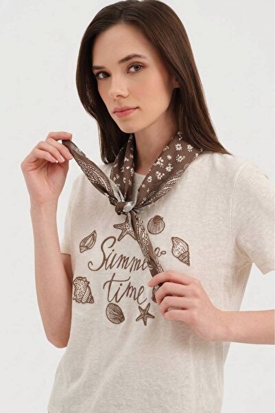 tw3 Women's Two-Piece Short Sleeve Design Tshirt with Detachable Shawl Detail