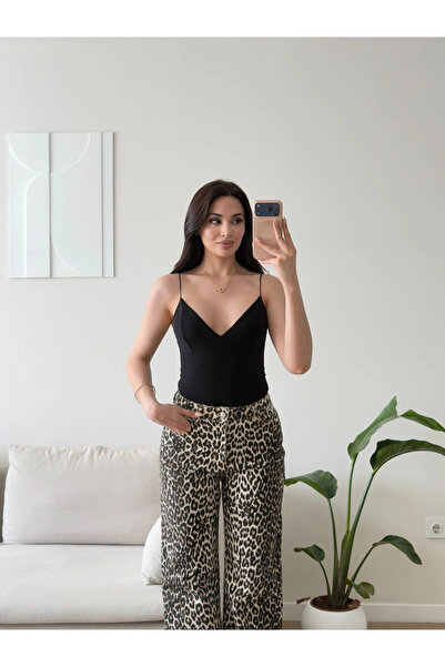 Zoom Butik Askılı Biyeli Bodysuit - SİYAH