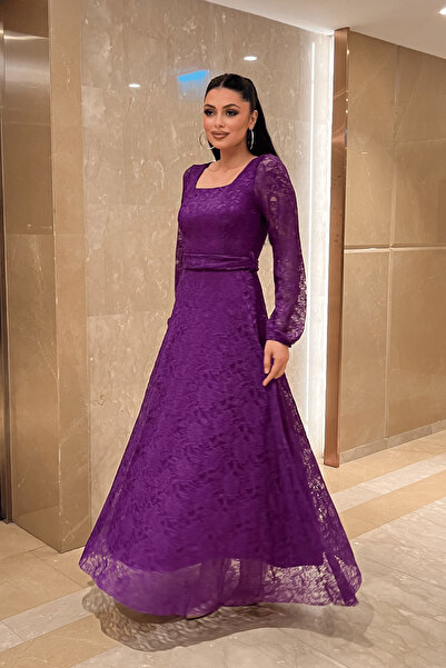 giyimmasalı Rochie din dantelă cu guler pătrat - MOV