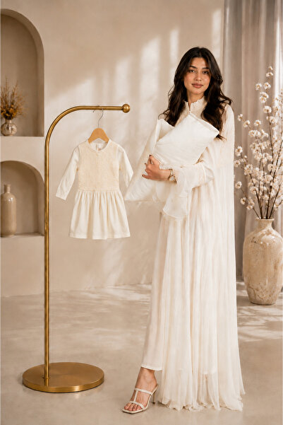 Generic Mother and Baby Set (Maternity Robe + Baby Gown + Baby Dress)-Cream C...
