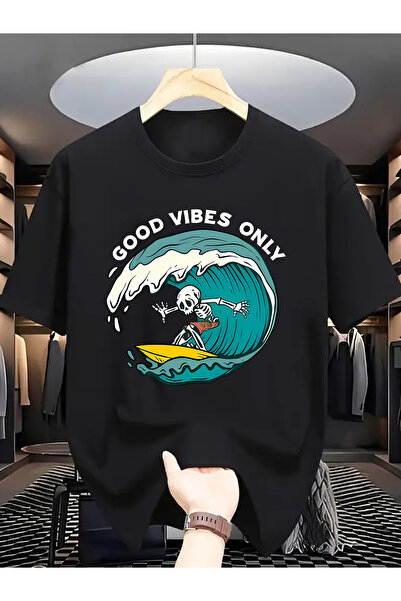 NOURAM تي شيرت بأكمام قصيرة مطبوع عليه نمط جمجمة مع النص "GOOD VIBES Solely" ...