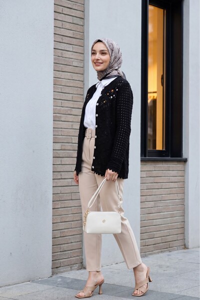 HİJABAYA Pompom Round Neck Buttoned Knitwear Cardigan
