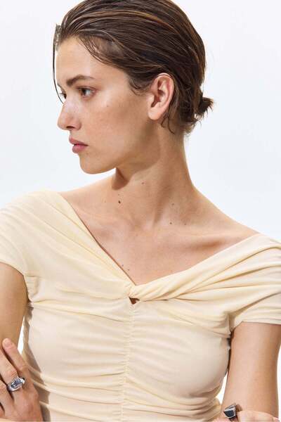 H&M Gathered off-the shoulder top