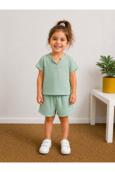 ues Girl's and Boy's Green Muslin Shorts Set