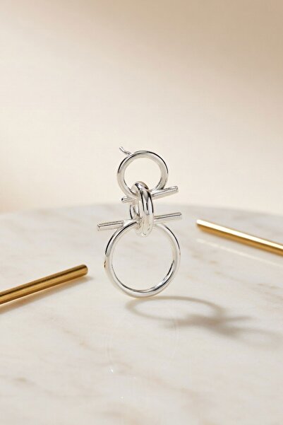 RMY MODA Women's Silver Interlocking Ring Design Earrings