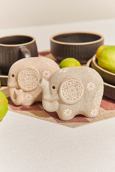 Paşabahçe Elephant Ceramic Salt and Pepper Shaker Set, Stylish Tableware Set