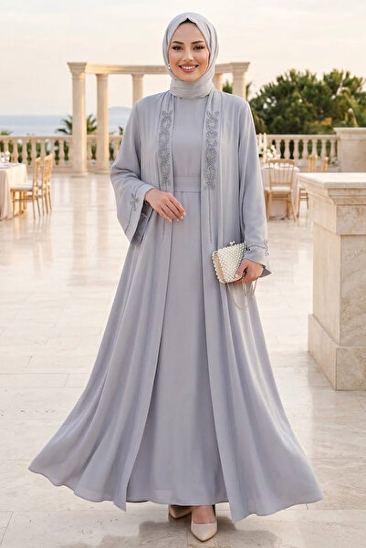 Neva Style İçlikli ve Nakış İşlemeli Gri Tesettür Abaya Elbise 10581GR