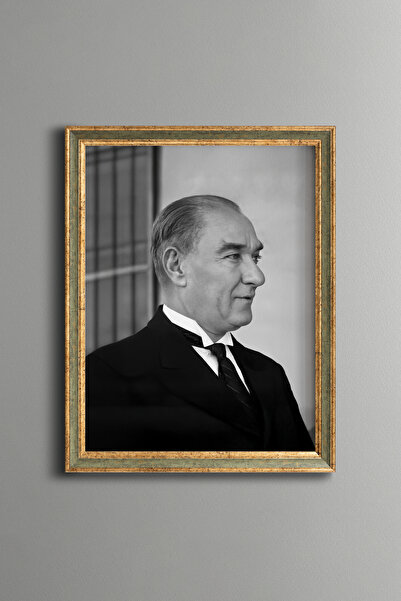 epiqart Ataturk - Vintage Patterned Painting - Fine Model