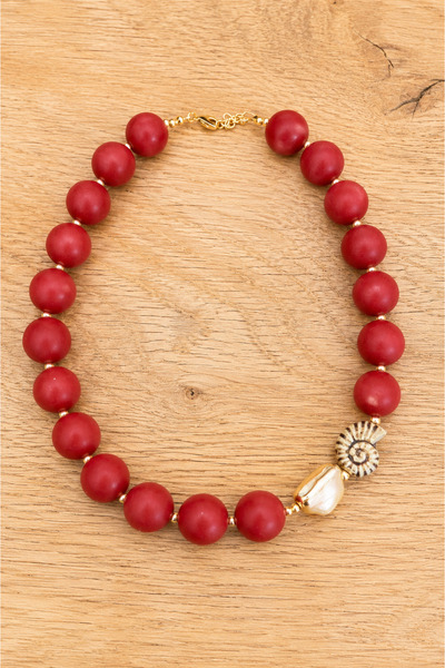 Marka Burgundy Women's Necklace with Sea Shell Detail
