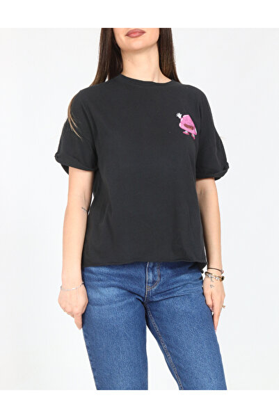 Evendi Tricou, Negru