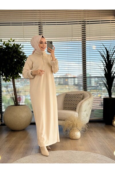 Jupe 7234 فستان بياقة وأكمام من الفرو وسحاب أمامي وحجر
