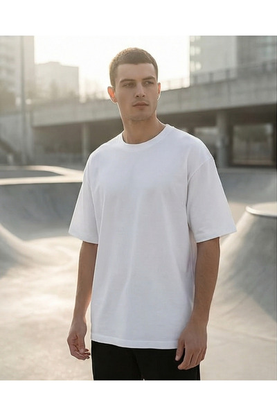 Oversize Kalıp Bisiklet Yaka Basic T-shirt