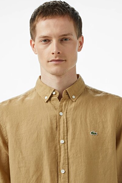 Lacoste Men's Regular Fit Button-Down Collar Linen Shirt Camel