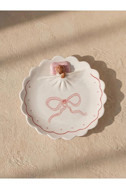 LC Waikiki Ceramic Plate with Bow Figure 18 cm (W6)