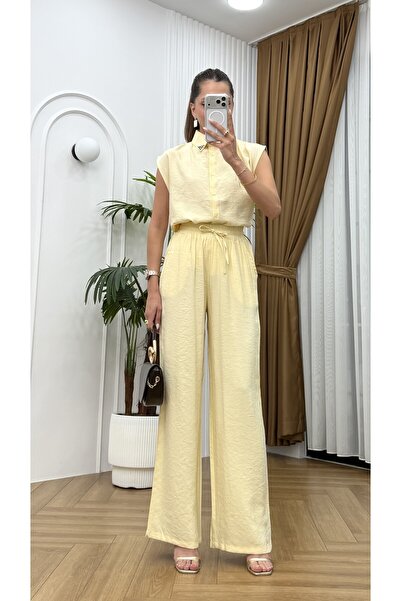 R-Style Collar Detailed Suit