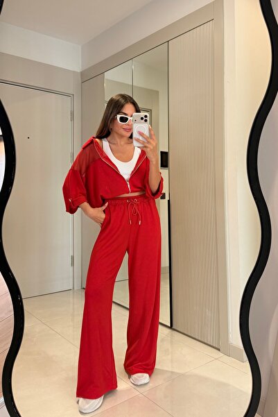 Gizem Ecemiş Peter Kırmızı Tül Detaylı Modal Takım