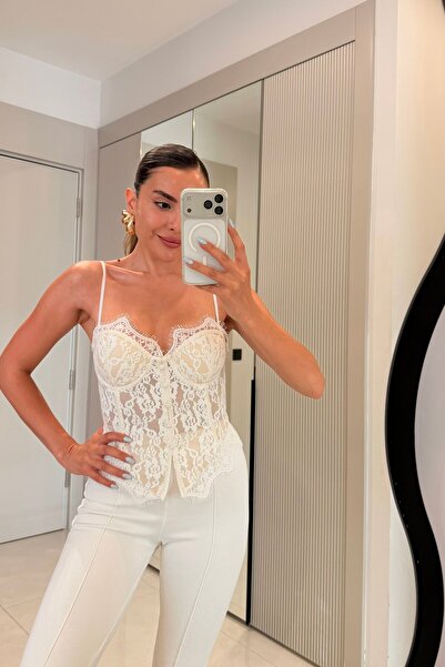 Gizem Ecemiş Jolanka Beyaz Dantel İthal Korse Büstiyer