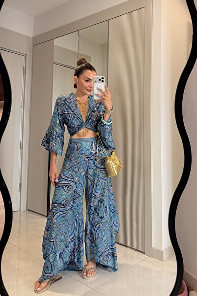 Gizem Ecemiş Boheme Lacivert Etnik Desen İthal Takım