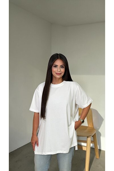 ARDİL TASARIM ATÖLYESİ Kadın %100 Pamuk Yırtmaçlı Yuvarlak Yakalı T-shirt