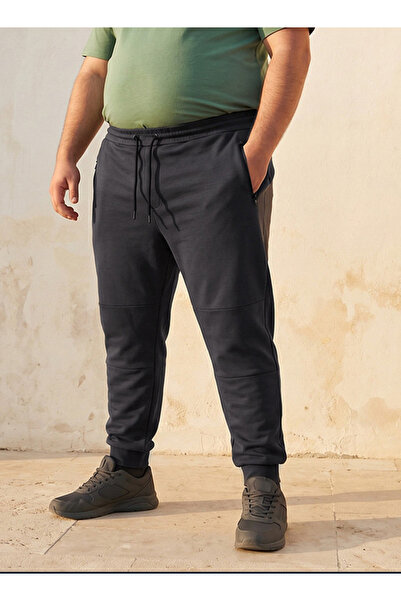 Maxim Men Relaxed Fit Cut and Sew Joggers with Drawstring Closure
