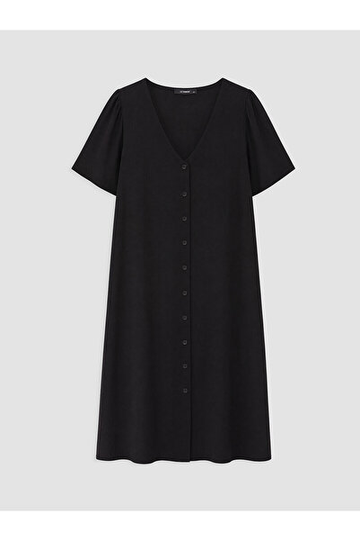 LC Waikiki Trendlucky Plus Size V-Neck Buttoned Dress with Difference