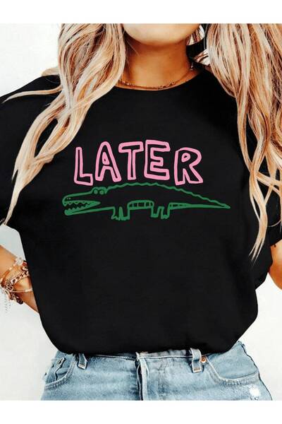 9TAY تي شيرت نسائي مضحك بطبعة تمساح "Later Gator" بتصميم ساخر، أبيض اللون وخف...