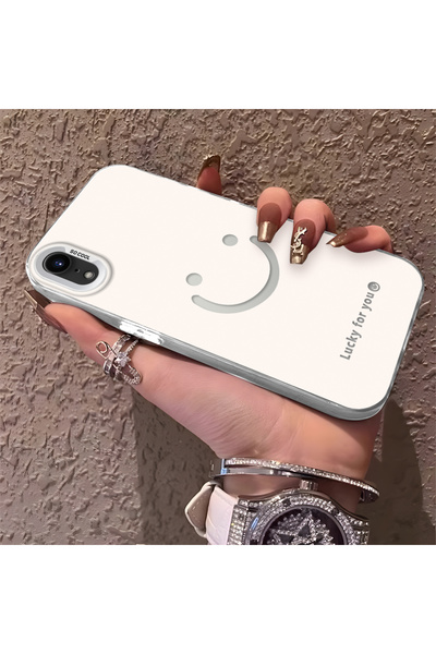 CHICASELUX حافظة وجه مبتسم بسيطة متوافقة مع iPhone XR، بتصميم أنيق ومريح.