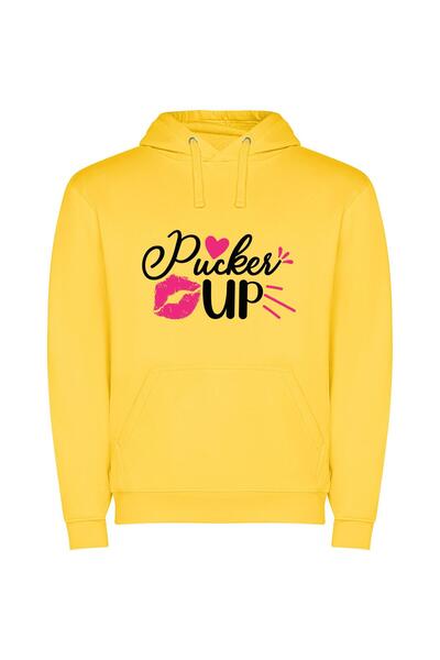 iLovePrints Pouty Pink Lip Focus Φούτερ με κουκούλα σε χρώμα Κίτρινο