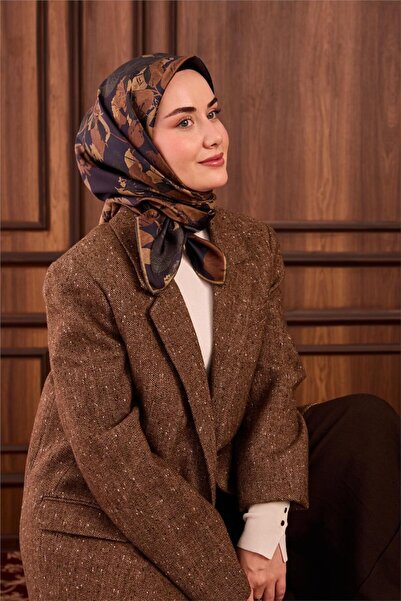 Silk Home وشاح حرير تويل بنمط زهور باللون الأزرق الداكن 90x90